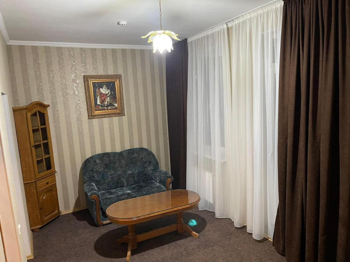 Mini Chisinau Hotel エクステリア 写真