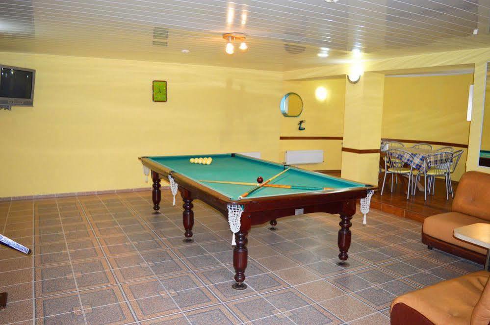 Mini Chisinau Hotel エクステリア 写真